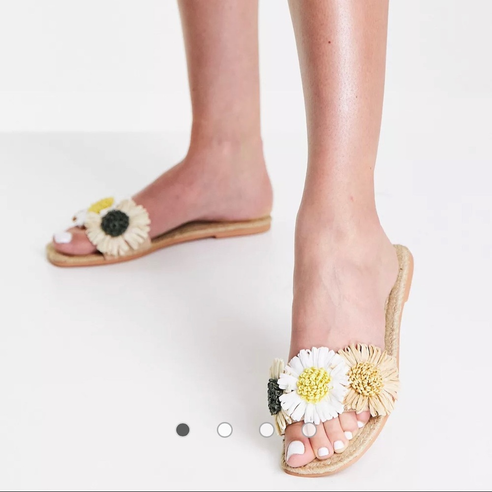 NWT! ASOS DESIGN Jayden Floral Espadrille Mules in Natural - Size 8